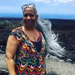 Meet your Posher, Yolanda